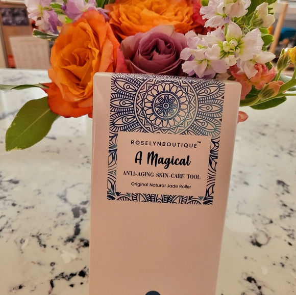 Jade roller & Gua Sha - Picture 4 of 4